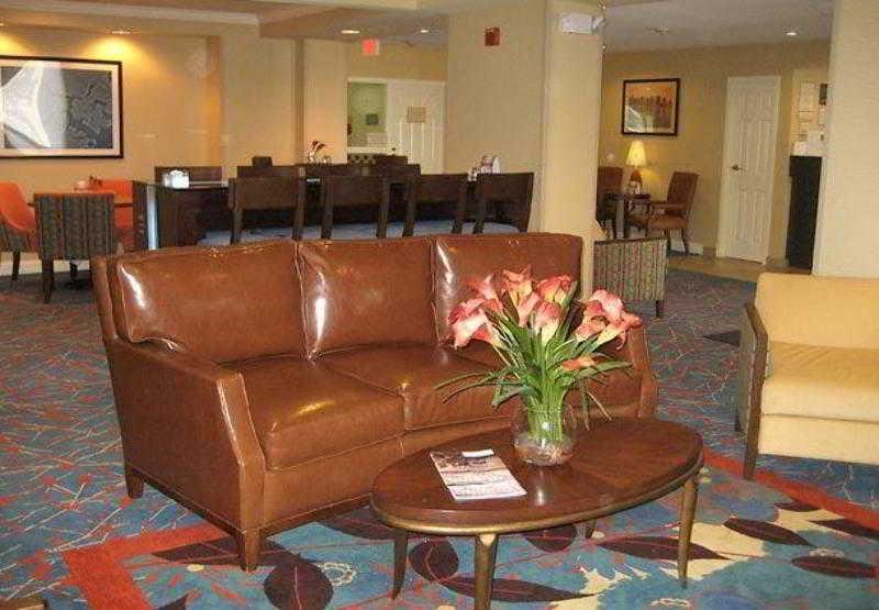 Residence Inn Boston Дедам Интериор снимка